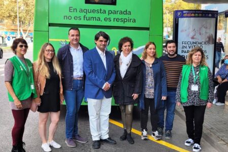 Les marquesines de l’EMT Palma se sumen a la campanya de promoció d’espais sense fum de l’Associació Espanyola Contra el Càncer